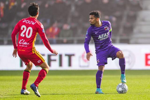 广厦官宣签下巴里-布朗 上赛季季后赛场均27分