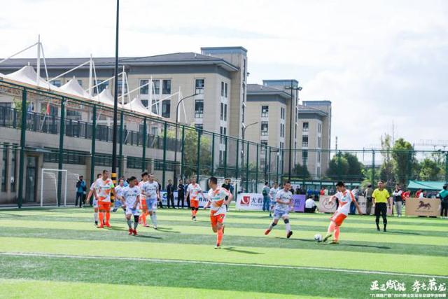 曝36岁本泽马本赛季后退役 一代传奇前锋告别？